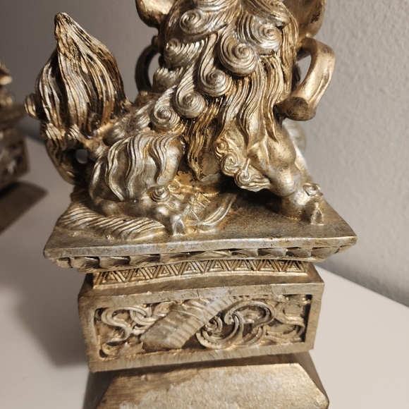 Set of 2 Vintage The Bombay Company detailed Chinese Temple Lion Foo Dog Resin - Picture 6 of 16